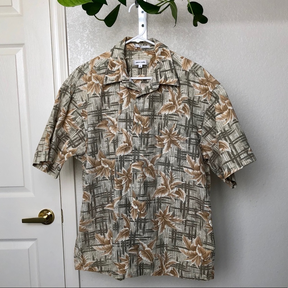 Vintage Pierre Cardin Men’s Tropical Button Up